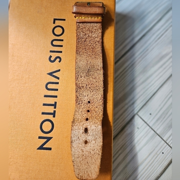 Louis Vuitton Authentic Powanie Vachetta Leather Luggage Strap in Tan - Picture 5 of 13